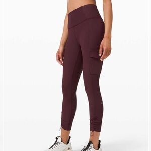 Lululemon Trail Trekker High-Rise Tight 25"
Cassis
